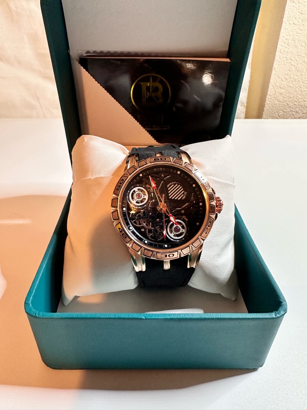 Men's Black and Silver quartz Watch - Brand: BIBI